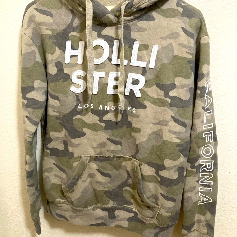 Women’s Hollister Hoodie